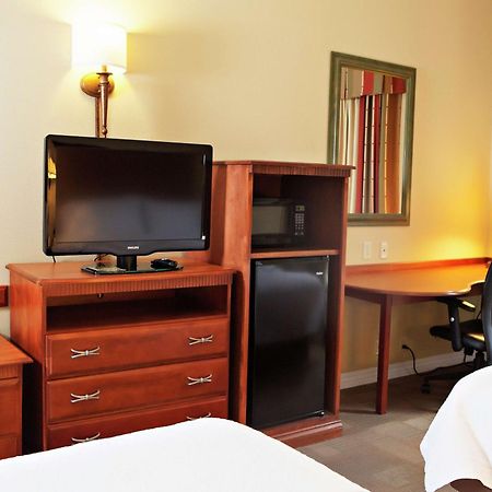 Hampton Inn Martin Ngoại thất bức ảnh